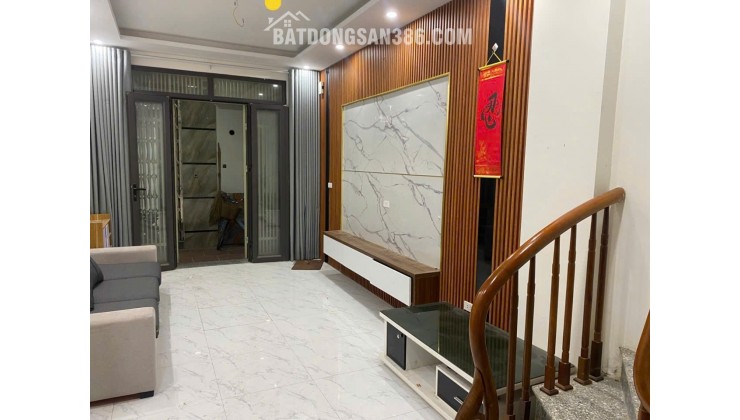 chỉ 4.x tỷ -NHÀ 5 T BÍCH HOÀ–FULL ĐỒ–SÁT KĐT ECOPARK –GẦN ĐH ĐẠI NAM HÀ ĐÔNG0977690119 